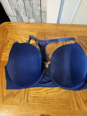 Victoria Secrets Perfect Shape Everyday Navy T-Shirt Bra with Racerback Support